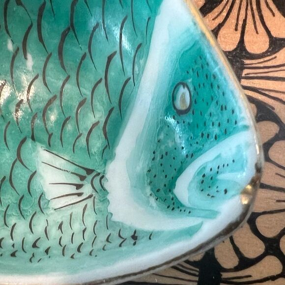 Set of 4 Vintage Fish Trinket Dishes Sushi Dish Tropical No chips - Picture 4 of 10